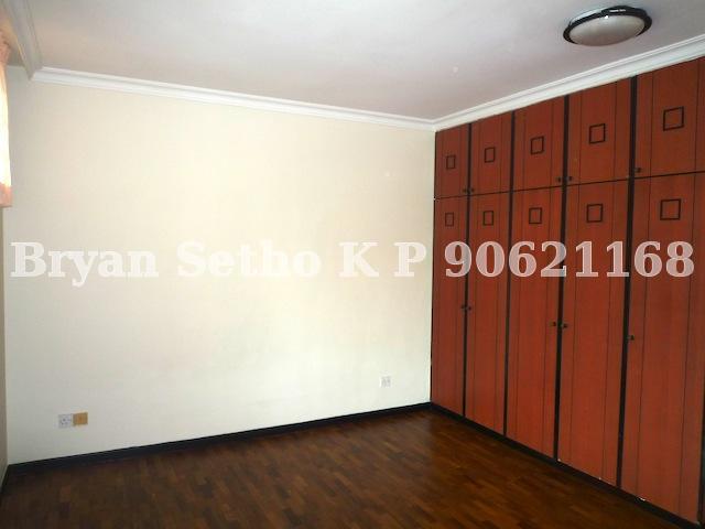 Highgate (D21), Terrace #63713352